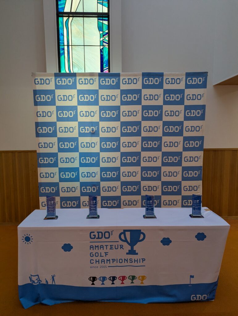 クラブハウス内に設置されていたトロフィー